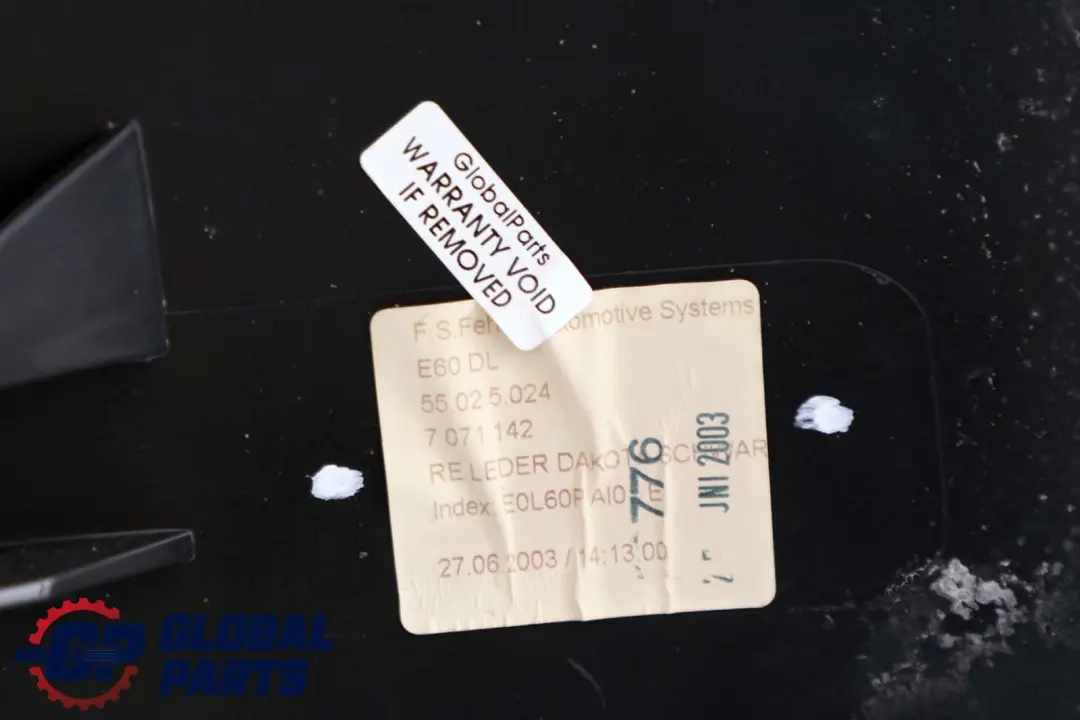 BMW E60 Siège arrière, côté droit, housse de finition en cuir Schwarz - SKU 7071142 - Numéro de pièce 7071142