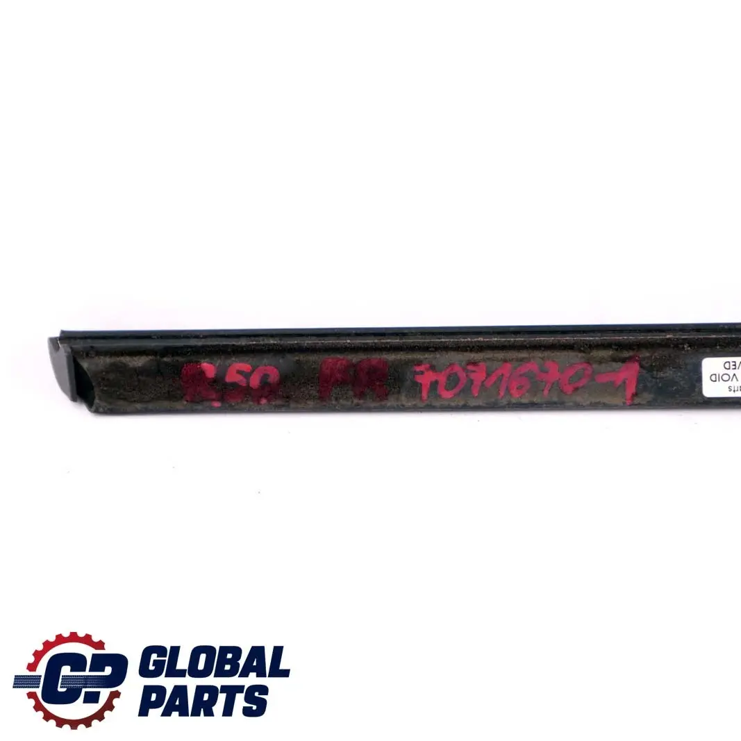 Outer Weatherstrip Front Door Right O/S Black to Mini Cooper One R50 R52 R53 with Part number 7071670 Mini Cooper One R50 R52 R53 Outer Weatherstrip Front Door Right O/S Black - SKU 7071670-1 - Part number 7071670