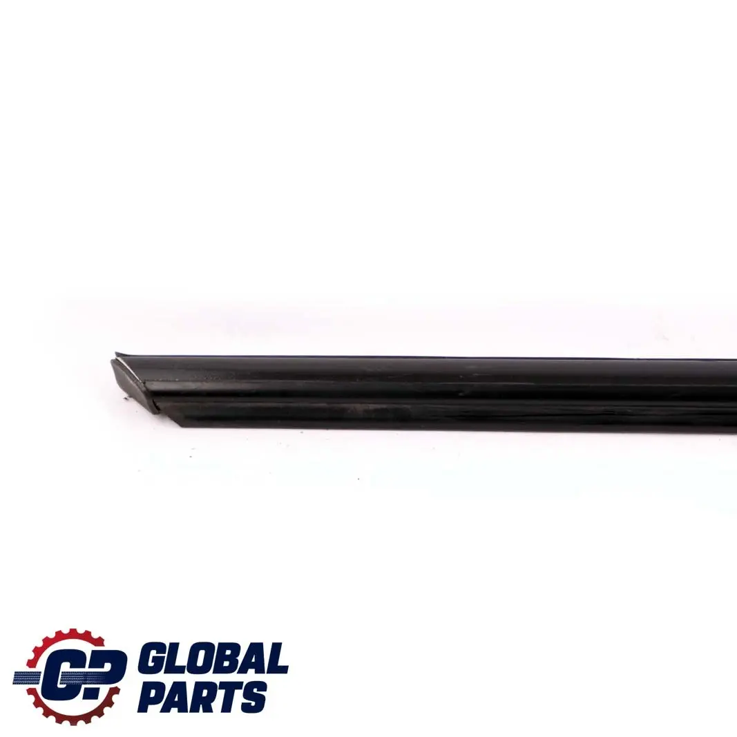 Outer Weatherstrip Front Door Right O/S Black to Mini Cooper One R50 R52 R53 with Part number 7071670 Mini Cooper One R50 R52 R53 Outer Weatherstrip Front Door Right O/S Black - SKU 7071670-1 - Part number 7071670