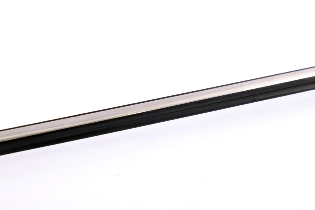  Original BMW Mini Cooper One R50 R52 R53 Schachtabdeckung aussen rechts - SKU 7071670 - Teilenummer 7071670