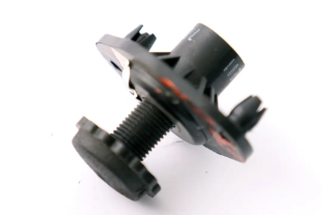 Tope En Tapa Maletero para BMW E82 E88 E90 LCI X5 F15 X6 F16 con número de pieza 7072496 BMW E82 E88 E90 LCI X5 F15 X6 F16 Tope En Tapa Maletero - SKU 7072496 - Número de pieza 7072496