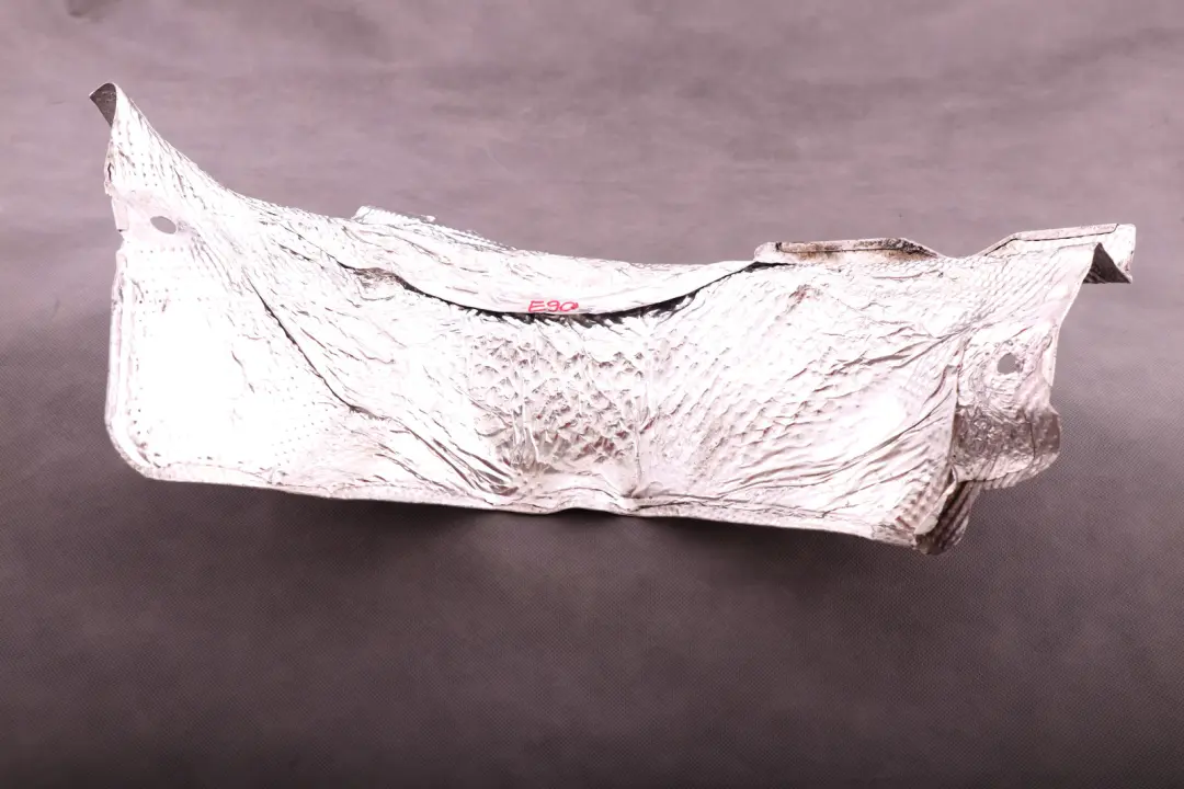 Piastra di Isolamento Termico Della Parete Anteriore per BMW E84 E90 E91 E93 con numero di parte 7072693 BMW E84 E90 E91 E93 Piastra di Isolamento Termico Della Parete Anteriore - SKU 7072693 - Numero di parte 7072693