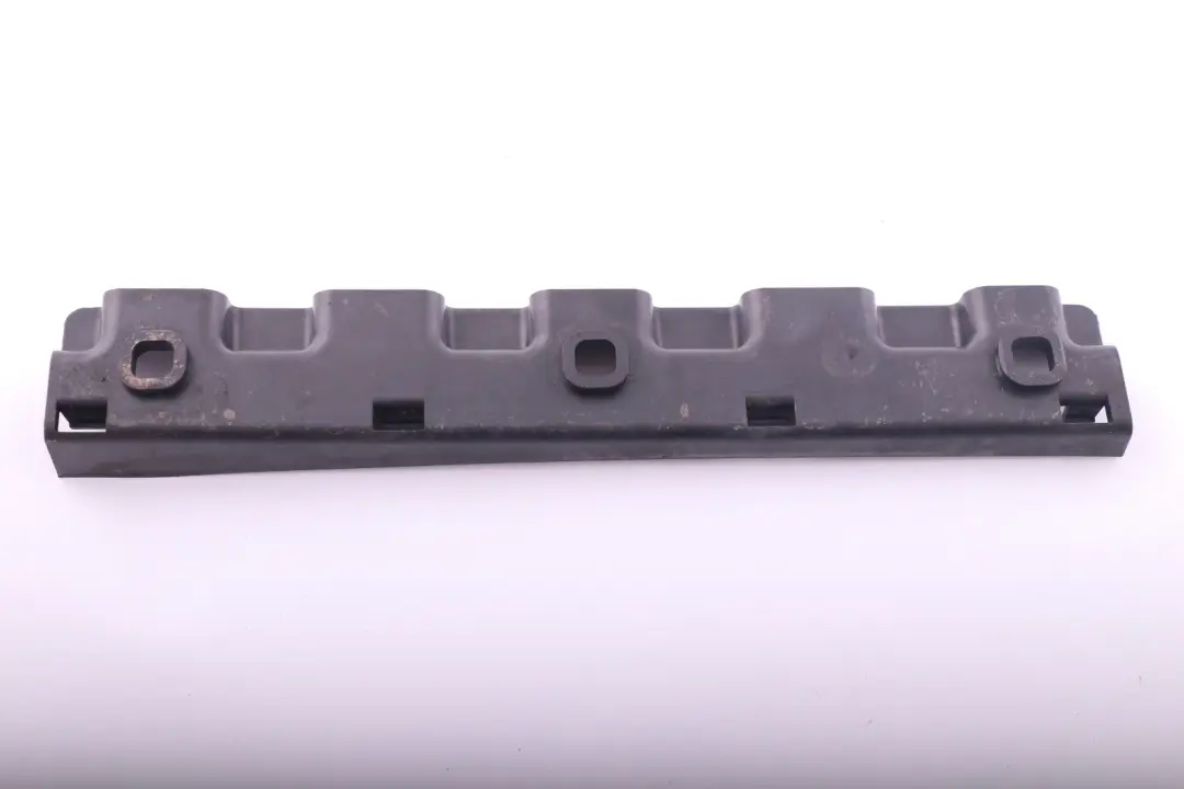 Halteleiste Links, Blende Schweller / Radlauf für BMW 6 er E63 E64 LCI mit Teilenummer 7072875 BMW 6 er E63 E64 LCI Halteleiste Links, Blende Schweller / Radlauf - SKU 7072875 - Teilenummer 7072875