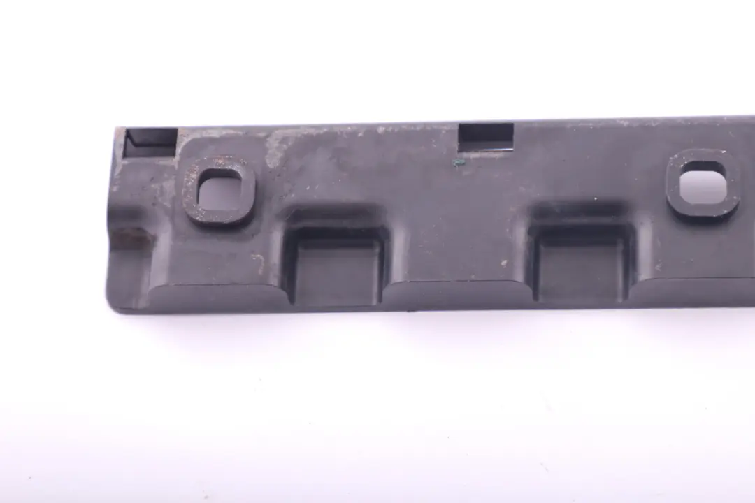 Supporting Ledge Bracket Mount Right O/S to BMW 6 Series E63 E64 LCI with Part number 7072876 BMW 6 Series E63 E64 LCI Supporting Ledge Bracket Mount Right O/S - SKU 7072876 - Part number 7072876