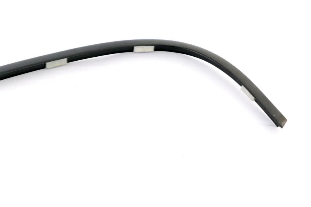 Blende Fensterrahmen oben Tür hinten links SCHWARZ für BMW 5 Series E60 E60N LCI mit Teilenummer 7072887 BMW 5 Series E60 E60N LCI Blende Fensterrahmen oben Tür hinten links SCHWARZ - SKU 7072887 - Teilenummer 7072887