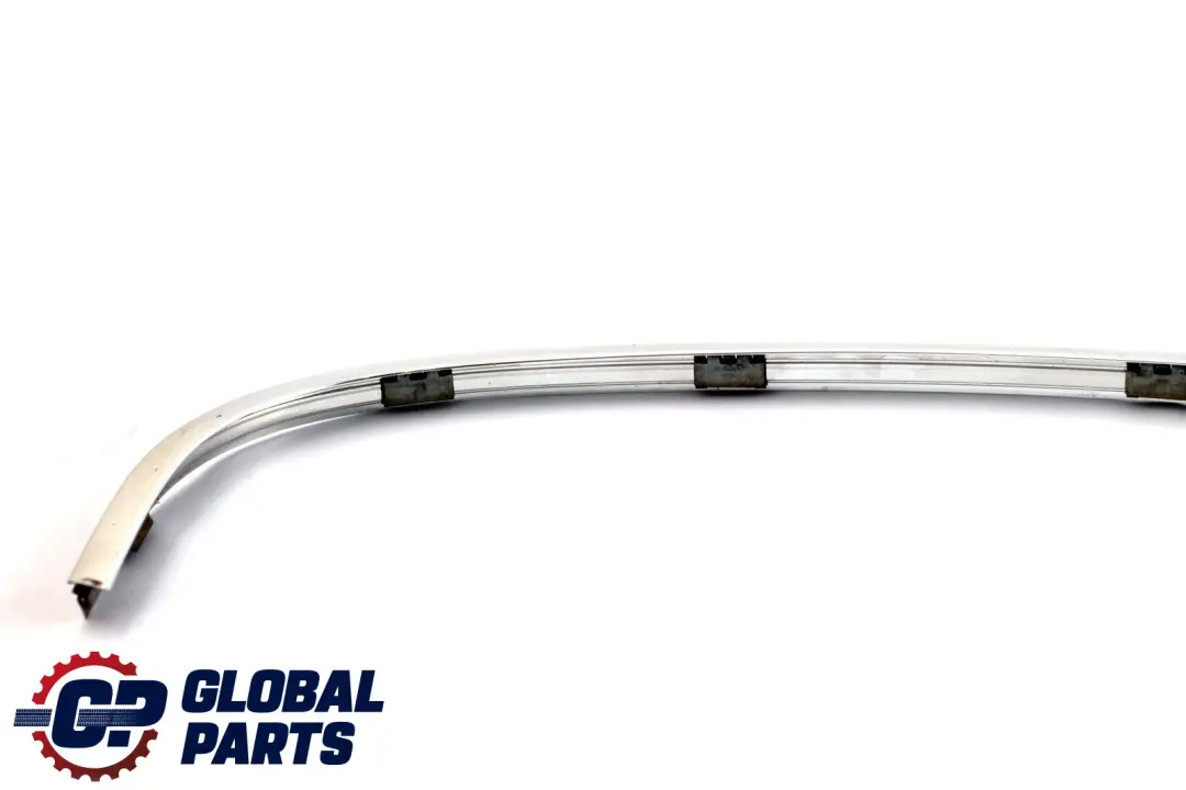 Finisher Window Frame Top Door Rear Right pour BMW E60 à propos du numéro de pièce 51357072890 BMW E60 Finisher Window Frame Top Door Rear Right - SKU 7072890 - Numéro de pièce 51357072890