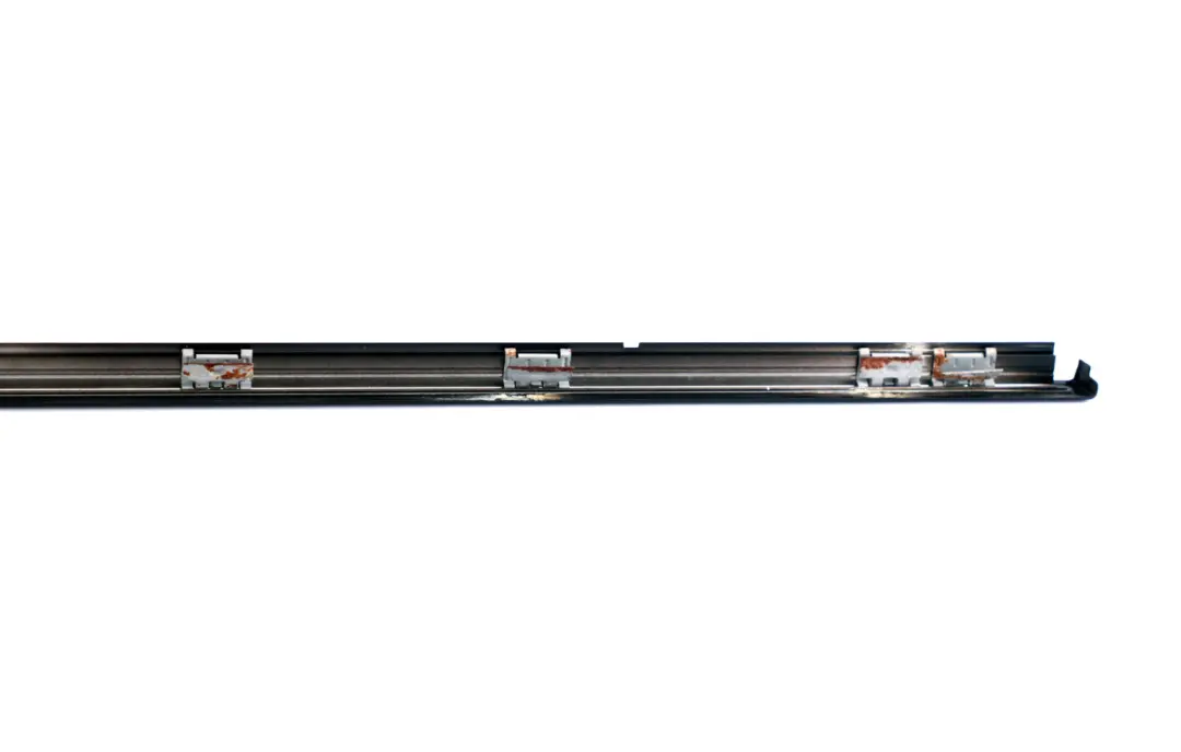 BMW E61 LCI Acabado Marco Ventana Superior Puerta Trasera Izquierda - SKU 7072891 - Número de pieza 7072891