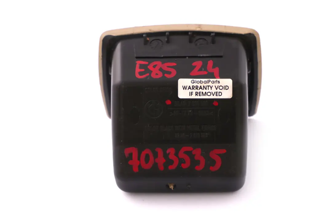 Vassoio portaoggetti per console centrale posteriore Beige 7036500 per BMW E85 E86 con numero di parte 7073535 BMW E85 E86 Vassoio portaoggetti per console centrale posteriore Beige 7036500 - SKU 7073535 - Numero di parte 7073535