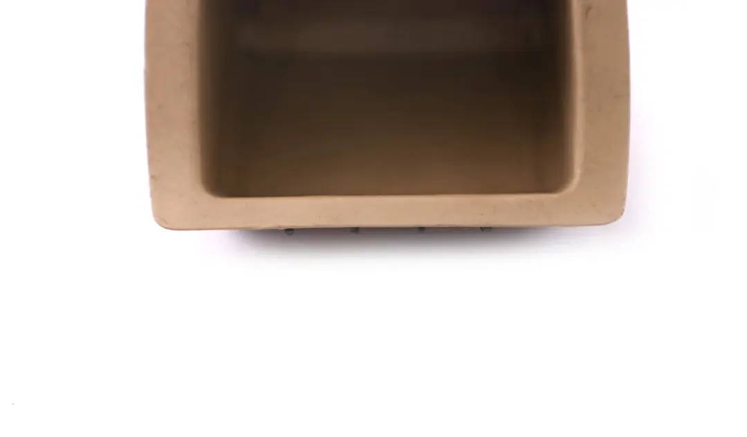 Console centrale arrière Plateau de rangement Beige 7036500 pour BMW Z4 E85 E86 à propos du numéro de pièce 7073535 BMW Z4 E85 E86 Console centrale arrière Plateau de rangement Beige 7036500 - SKU 7073535 - Numéro de pièce 7073535