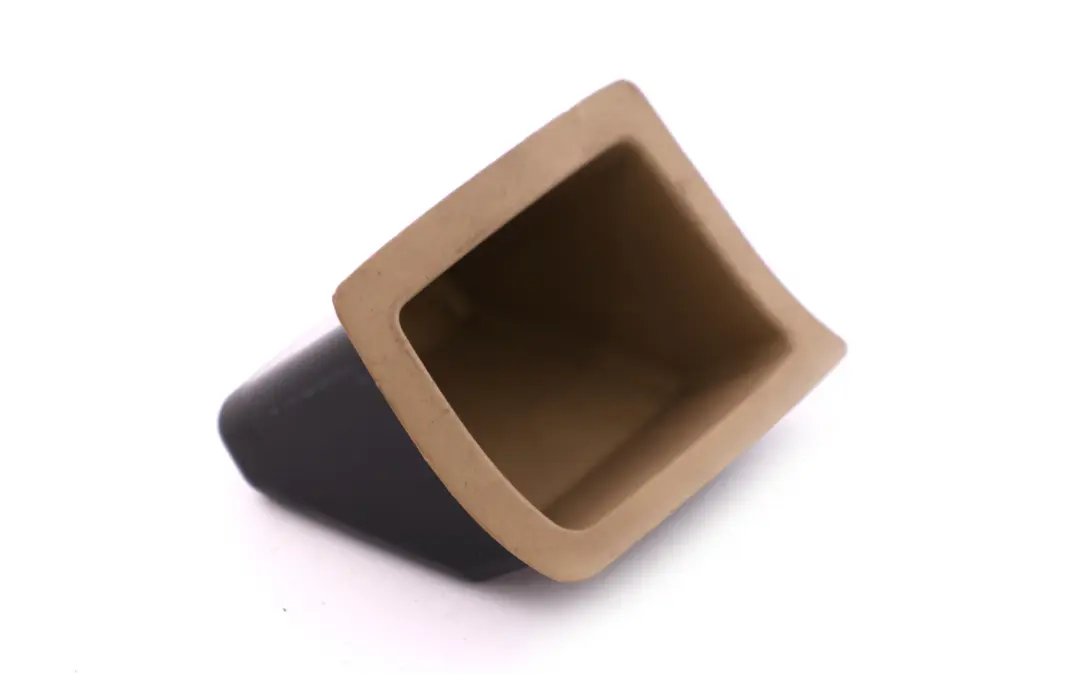 Wkładka Schowka Tylnej Konsoli Centralnej 7036500 do BMW Z4 E85 E86 o numerze 7073535 BMW Z4 E85 E86 Wkładka Schowka Tylnej Konsoli Centralnej 7036500 - SKU 7073535 - Numer Części 7073535