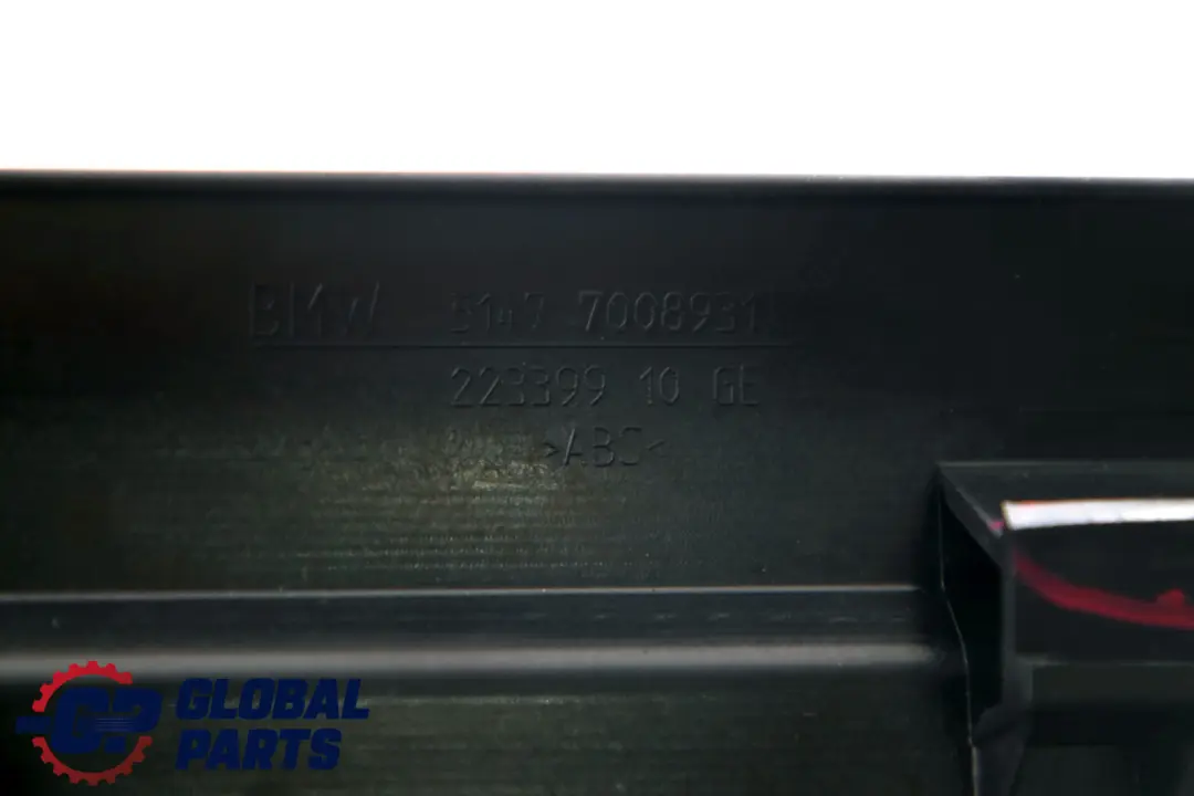 E63N E64 Tapa Entrada Interior Izquierda Negro Schwarz 7008931 para BMW E63 con número de pieza 7073885 BMW E63 E63N E64 Tapa Entrada Interior Izquierda Negro Schwarz 7008931 - SKU 7073885 - Número de pieza 7073885