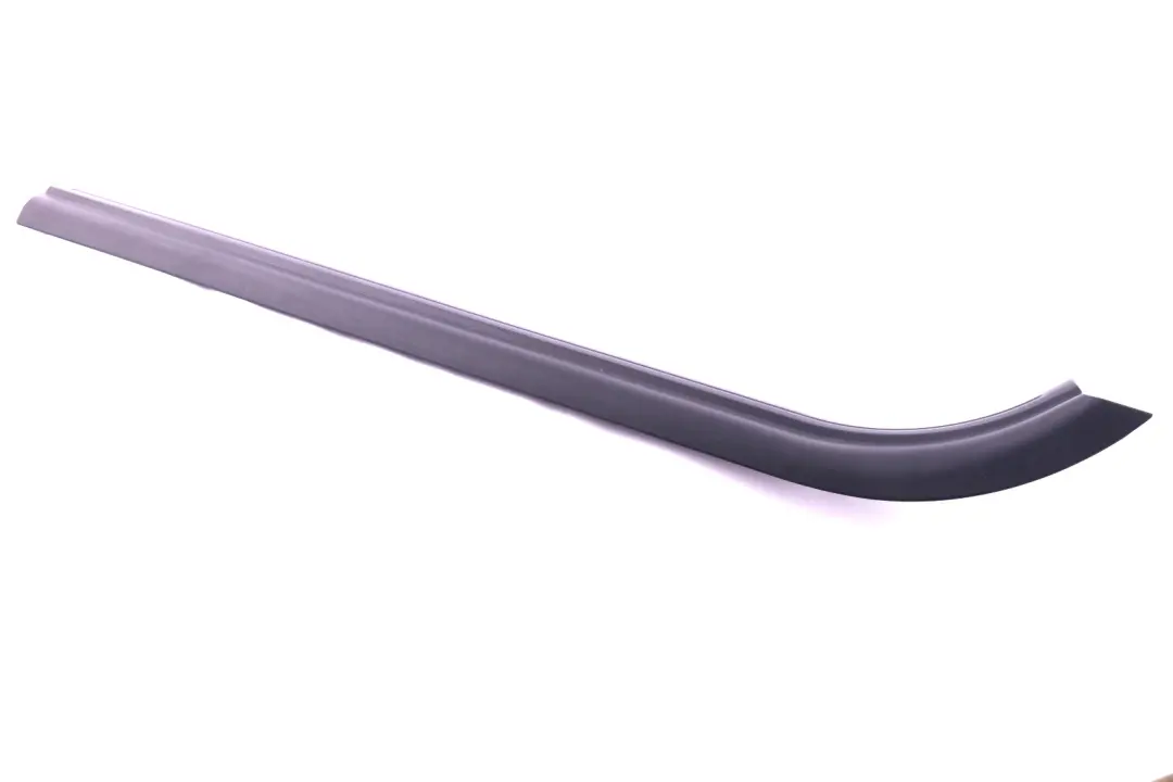 E63N E64 Bandella di Protezione Ingresso Interno Destro Nero per BMW 6 E63 con numero di parte 7073886 BMW 6 E63 E63N E64 Bandella di Protezione Ingresso Interno Destro Nero - SKU 7073886 - Numero di parte 7073886