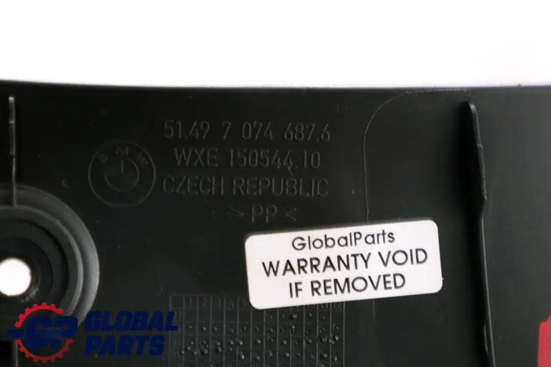 Osłona Wewnętrzna Klapy Bagażnika Lewa do BMW E81 E87 o numerze 7074687 BMW E81 E87 Osłona Wewnętrzna Klapy Bagażnika Lewa - SKU 7074687 - Numer Części 7074687