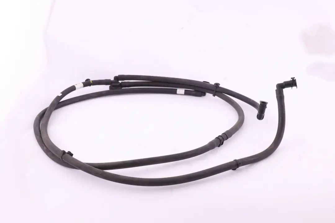 Manguera Tubo Faro Limpieza Sistema De Lavado para BMW E87 con número de pieza 8380901 BMW E87 Manguera Tubo Faro Limpieza Sistema De Lavado - SKU 7074961 - Número de pieza 8380901