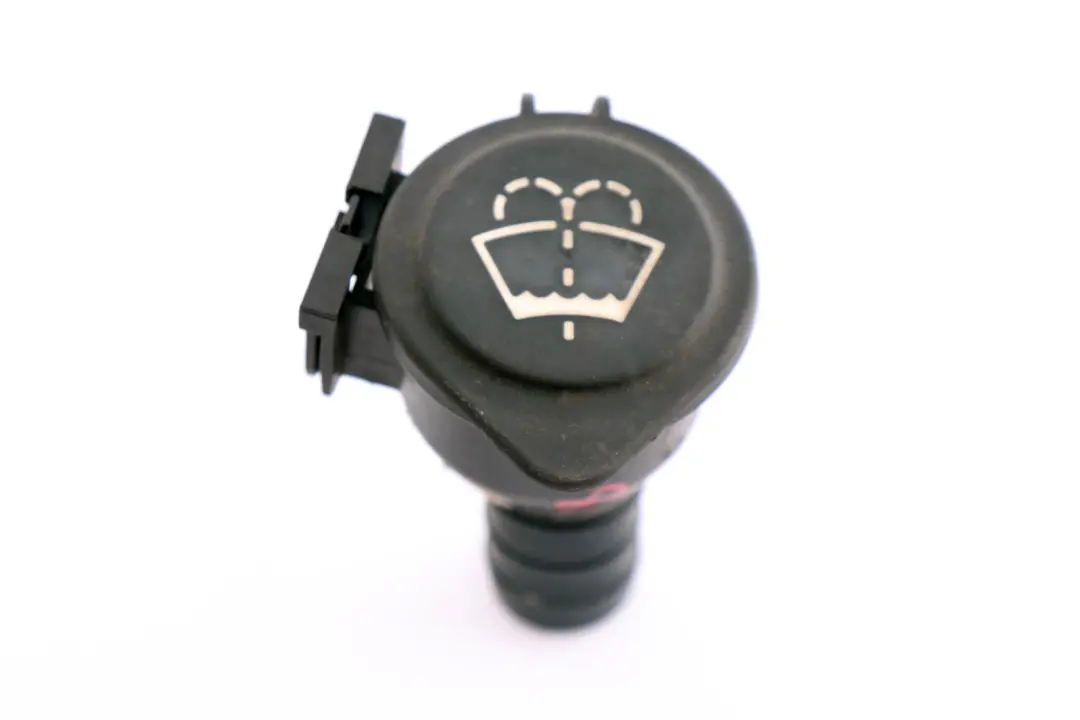 BMW 1 3 X1 er E81 E82 E84 E87 E88 E90 E91 E93 Befüllkanal für Waschbehälter - SKU 7075099 - Teilenummer 7075099