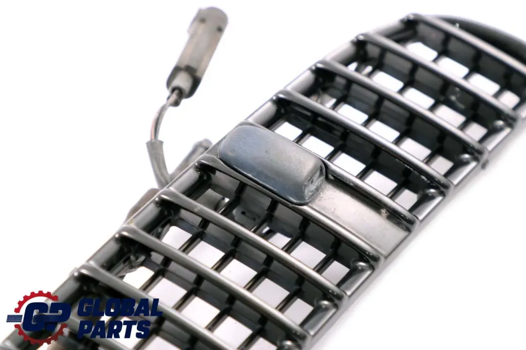 Front Upper Hood Vent Grille Trim Finisher Nozzle to BMW 3 Series E46 with Part number 7075324 BMW 3 Series E46 Front Upper Hood Vent Grille Trim Finisher Nozzle - SKU 7075324 - Part number 7075324