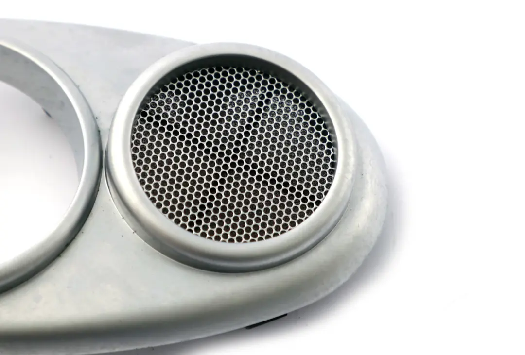 Cubierta Altavoz Abridor Puerta Derecho Blanco Plateado para Mini Cooper One R50 R52 con número de pieza 7075818 Mini Cooper One R50 R52 Cubierta Altavoz Abridor Puerta Derecho Blanco Plateado - SKU 7075818 - Número de pieza 7075818