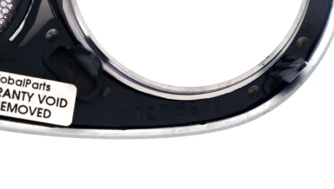 Innen Türöffner Lautsprecher Abdeckung Rechts Weiß Silber für Mini One R50 R52 mit Teilenummer 7075818 Mini One R50 R52 Innen Türöffner Lautsprecher Abdeckung Rechts Weiß Silber - SKU 7075818 - Teilenummer 7075818