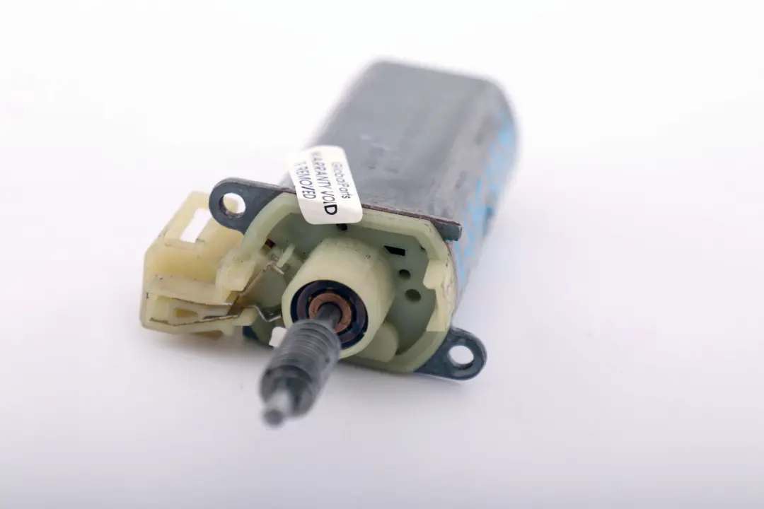 Antrieb Sitzhöhenverstellung Links Memory für BMW 5 7 X5 er 3 E60 E61 E65 E70 mit Teilenummer 7075943 BMW 5 7 X5 er 3 E60 E61 E65 E70 Antrieb Sitzhöhenverstellung Links Memory - SKU 7075943-3 - Teilenummer 7075943