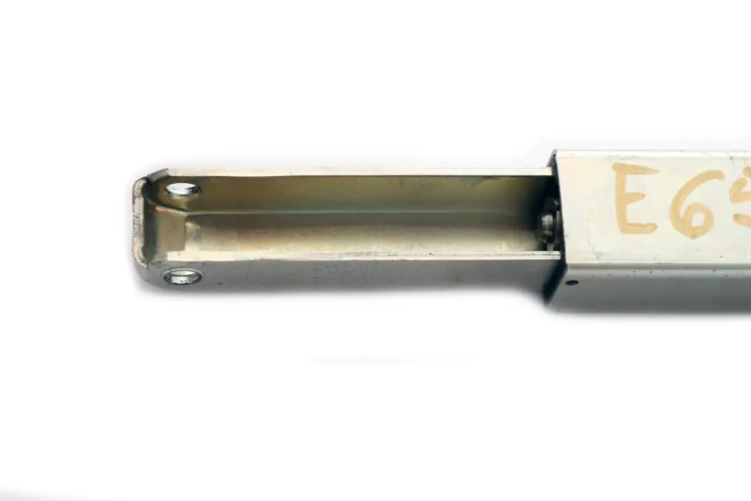 Silniczek regulacji fotela 8321088 do BMW E60 E61 o numerze 7075943 BMW E60 E61 Silniczek regulacji fotela 8321088 - SKU 7075943 - Numer Części 7075943