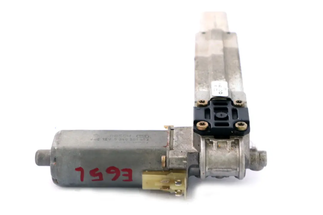 BMW E60 E65 Napęd silniczek fotela prawy 8320447 - SKU 7075944 - Numer Części 7075944