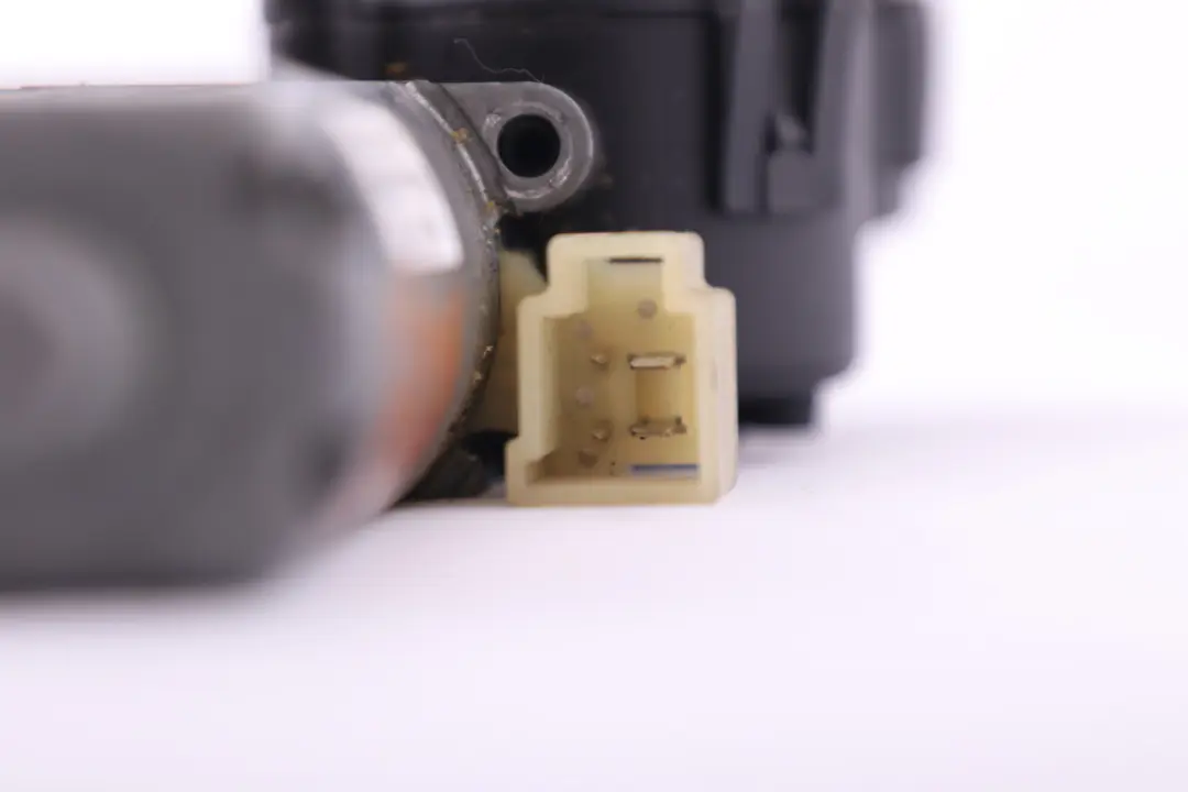 Ajuste del respaldo del asiento delantero Drive Memory para BMW E60 E61 E65 con número de pieza 7075946 BMW E60 E61 E65 Ajuste del respaldo del asiento delantero Drive Memory - SKU 7075946 - Número de pieza 7075946