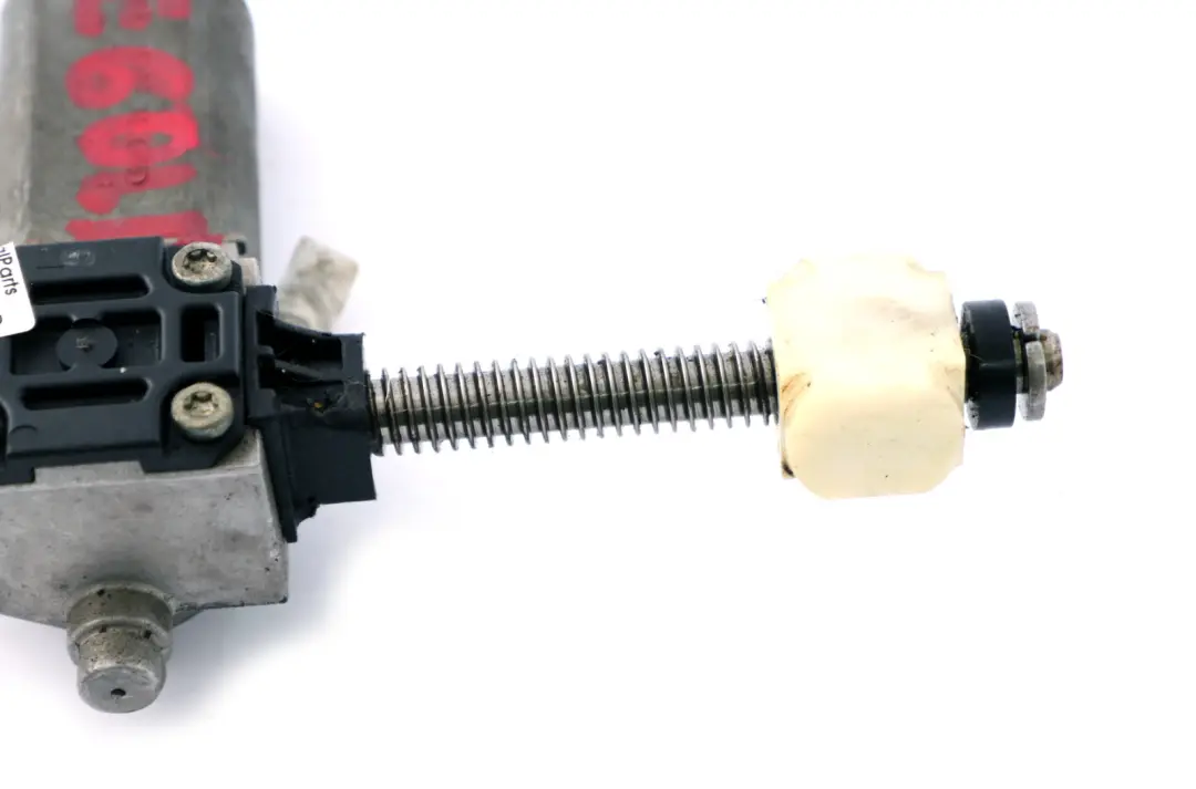 Antrieb Sitzneigungsverstell Rechts Memory für BMW 5 7 er E60 E61 E65 E66 mit Teilenummer 7075948 BMW 5 7 er E60 E61 E65 E66 Antrieb Sitzneigungsverstell Rechts Memory - SKU 7075948 - Teilenummer 7075948