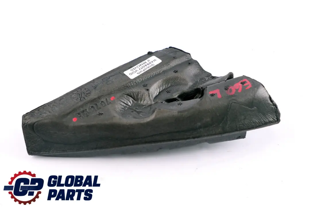 Joint d'etancheite du triangle retroviseur interieur gauche pour BMW E60 E61 à propos du numéro de pièce 7076123 BMW E60 E61 Joint d'etancheite du triangle retroviseur interieur gauche - SKU 7076123 - Numéro de pièce 7076123