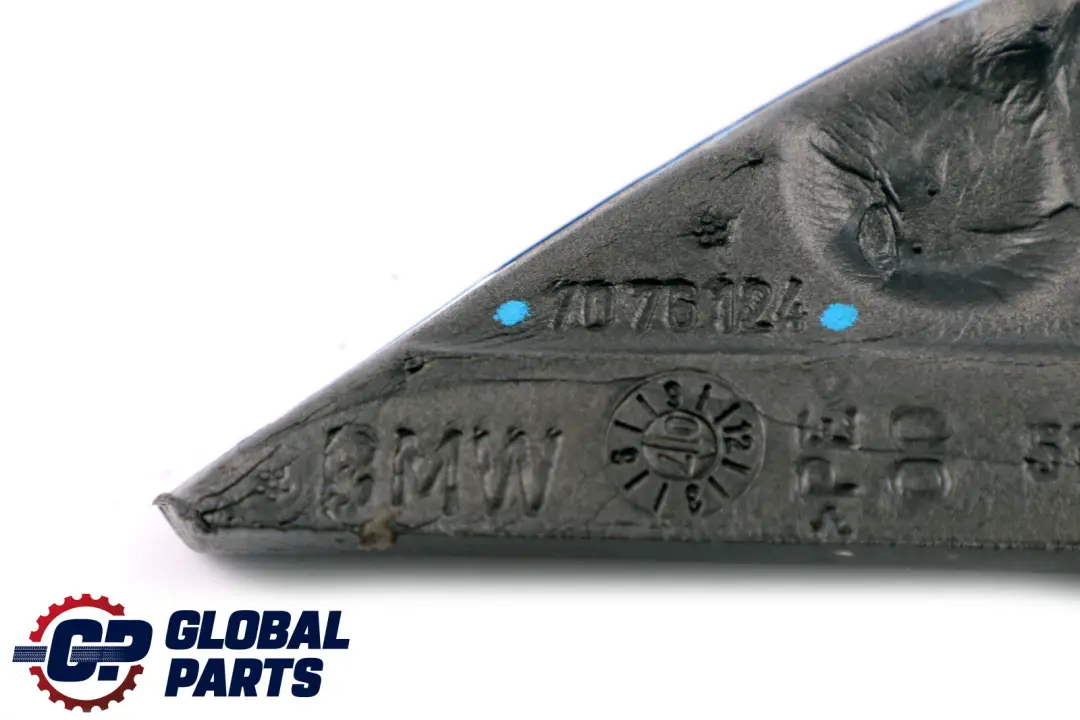 Junta Espejo Interior Derecho Triangulo para BMW E60 E60N M5 E61 E61N con número de pieza 7076124 BMW E60 E60N M5 E61 E61N Junta Espejo Interior Derecho Triangulo - SKU 7076124 - Número de pieza 7076124