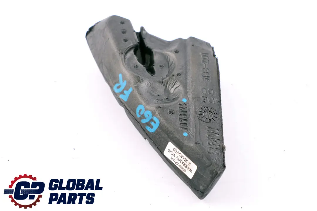 Joint d'etancheite interieur triangle de retroviseur droit pour BMW E60 E61 à propos du numéro de pièce 7076124 BMW E60 E61 Joint d'etancheite interieur triangle de retroviseur droit - SKU 7076124 - Numéro de pièce 7076124