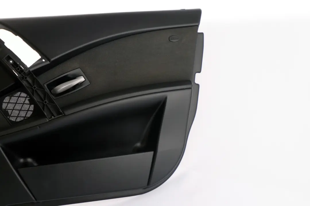 Door Card Cloth Trim Panel Front Right Anthracite para BMW E60 E61 con número de pieza 7076154 BMW E60 E61 Door Card Cloth Trim Panel Front Right Anthracite - SKU 7076154 - Número de pieza 7076154