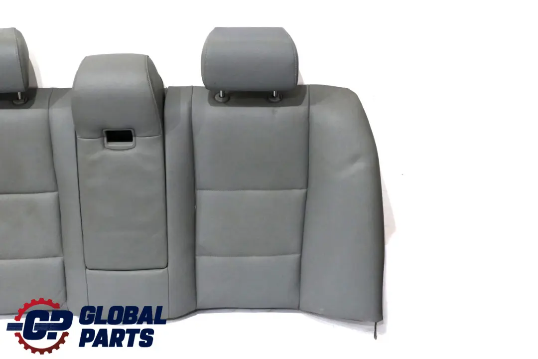 Interior del respaldo del asiento trasero Funda De cuero gris para BMW E60 con número de pieza 7076501 BMW E60 Interior del respaldo del asiento trasero Funda De cuero gris - SKU 7076501 - Número de pieza 7076501