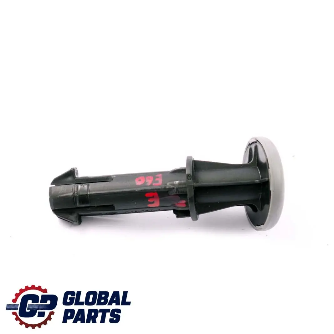 Kopfstütze Führung Halter Grau 7065072 für BMW 5 er E60 E61 mit Teilenummer 7076682 BMW 5 er E60 E61 Kopfstütze Führung Halter Grau 7065072 - SKU 7076682 - Teilenummer 7076682