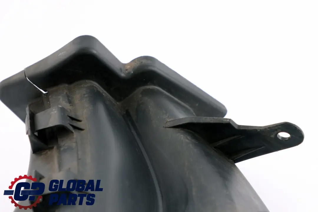 Stoßstange Vorne Rechts Bremsenluftkanal für BMW E87 mit Teilenummer 7076842 BMW E87 Stoßstange Vorne Rechts Bremsenluftkanal - SKU 7076842 - Teilenummer 7076842