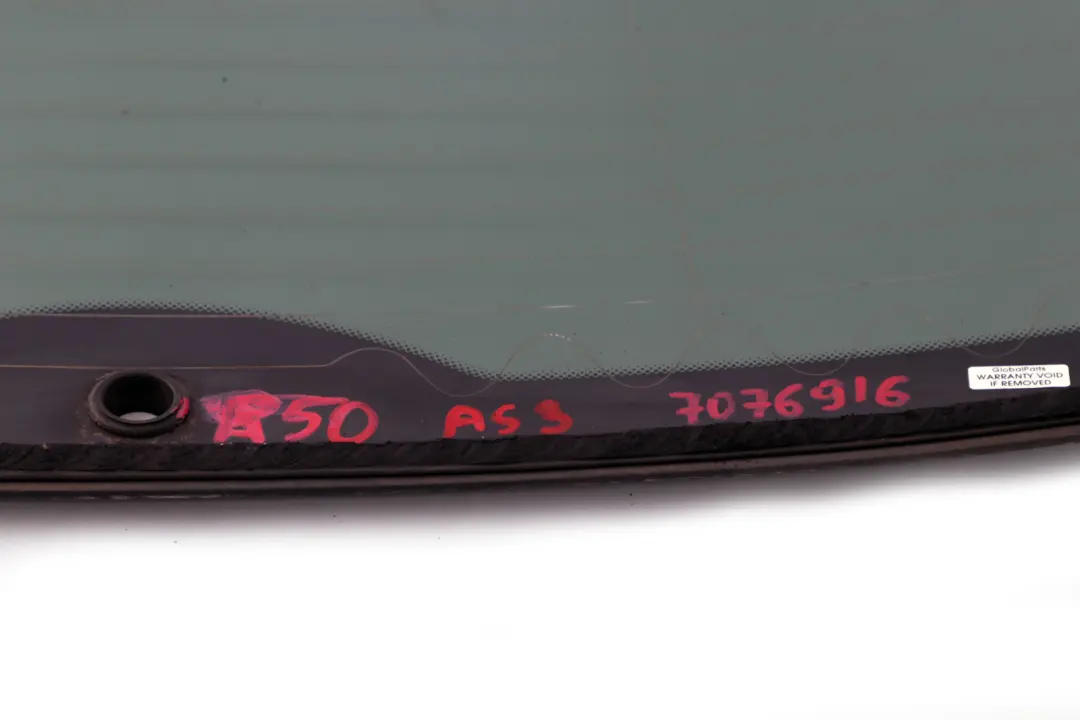 Vetro Posteriore Nero AS3 Trim per Mini Cooper One R50 R53 con numero di parte 7076916 Mini Cooper One R50 R53 Vetro Posteriore Nero AS3 Trim - SKU 7076916 - Numero di parte 7076916