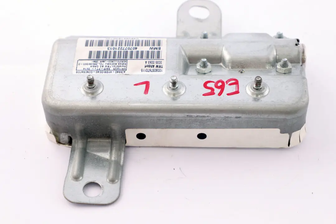 Modulo Airbag Porta posteriore sinistra per BMW E65 E66 con numero di parte 7077221 BMW E65 E66 Modulo Airbag Porta posteriore sinistra - SKU 7077221 - Numero di parte 7077221