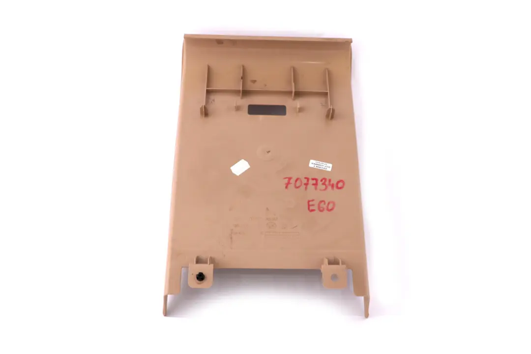 Armrest Panel Rear Seats Beige 7068797 to BMW 5 Series E60 E61 LCI with Part number 7077340 BMW 5 Series E60 E61 LCI Armrest Panel Rear Seats Beige 7068797 - SKU 7077340 - Part number 7077340
