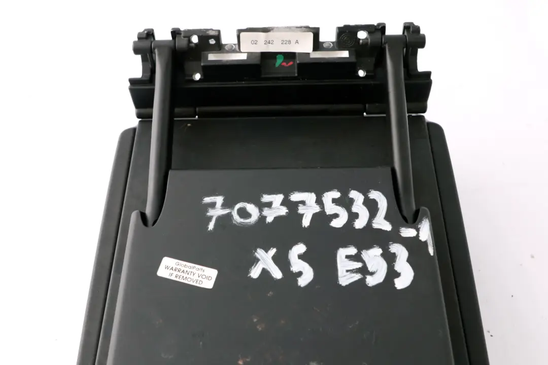 Leather Cover Centre Console Armrest Grey to BMW X5 Series E53 1 with Part number 7077532 BMW X5 Series E53 1 Leather Cover Centre Console Armrest Grey - SKU 7077532-1 - Part number 7077532