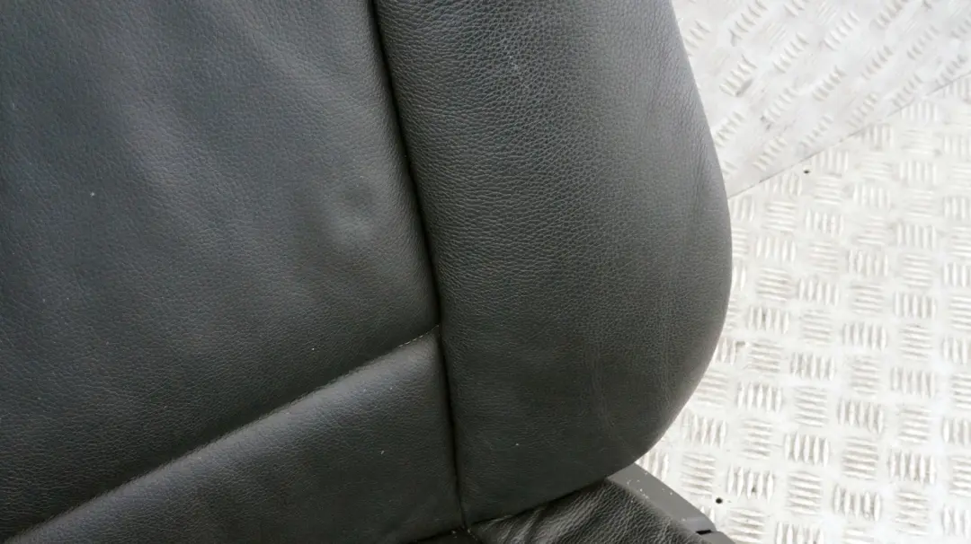 Front Left N/S Black Leather Dakota Seat Side to BMW X5 Series E53 with Part number 7077548 BMW X5 Series E53 Front Left N/S Black Leather Dakota Seat Side - SKU 7077548-1 - Part number 7077548