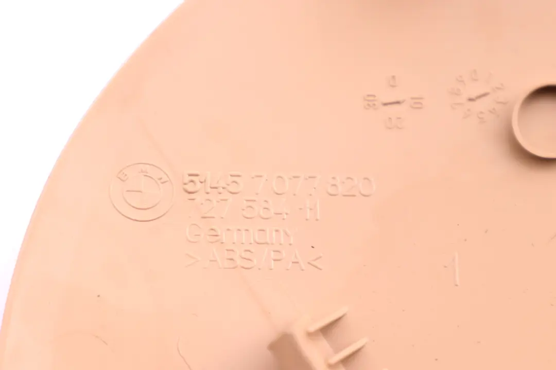 Blende I-Tafel aussen rechts BEIGE für BMW 3 er E90 E90N E91 E91N E92 E92N E93 mit Teilenummer 7077820 BMW 3 er E90 E90N E91 E91N E92 E92N E93 Blende I-Tafel aussen rechts BEIGE - SKU 7077820-2 - Teilenummer 7077820