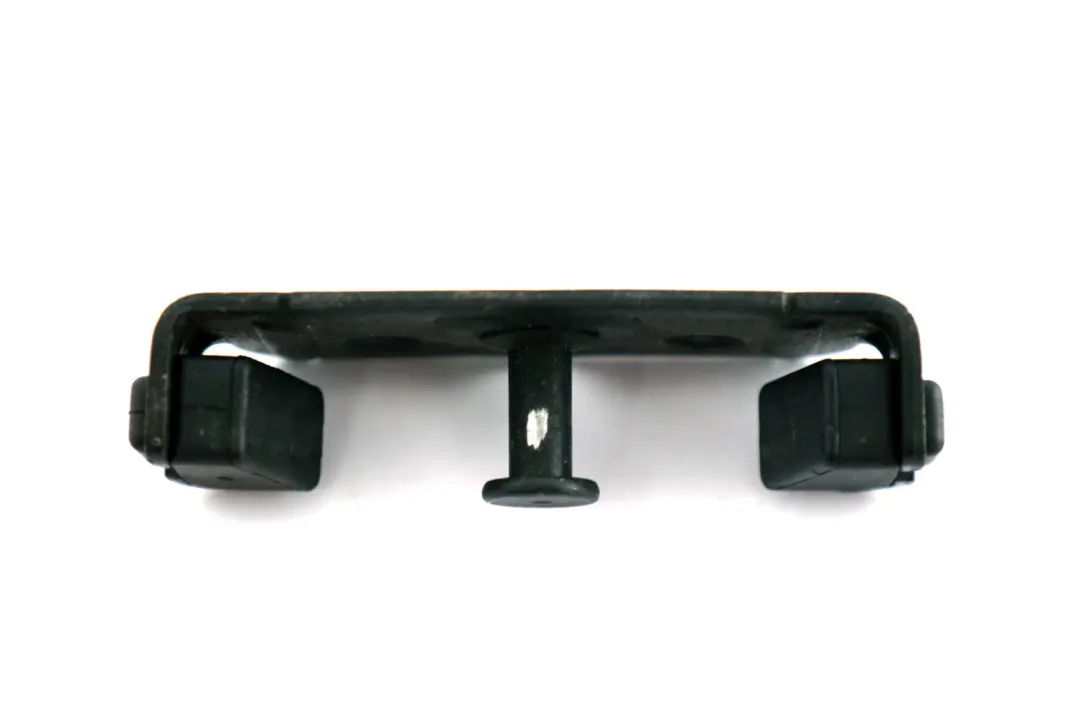 Staffa di Chiusura Portellone per BMW E81 E82 E87 E88 E90 E92 con numero di parte 7078167 BMW E81 E82 E87 E88 E90 E92 Staffa di Chiusura Portellone - SKU 7078167 - Numero di parte 7078167