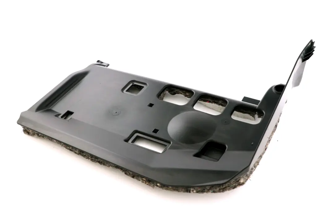 Pannello Rivestimento Vano Piedi Passeggero Basso per BMW 3 E90 E91 E92 E93 con numero di parte 7155189 BMW 3 E90 E91 E92 E93 Pannello Rivestimento Vano Piedi Passeggero Basso - SKU 7078193 - Numero di parte 7155189