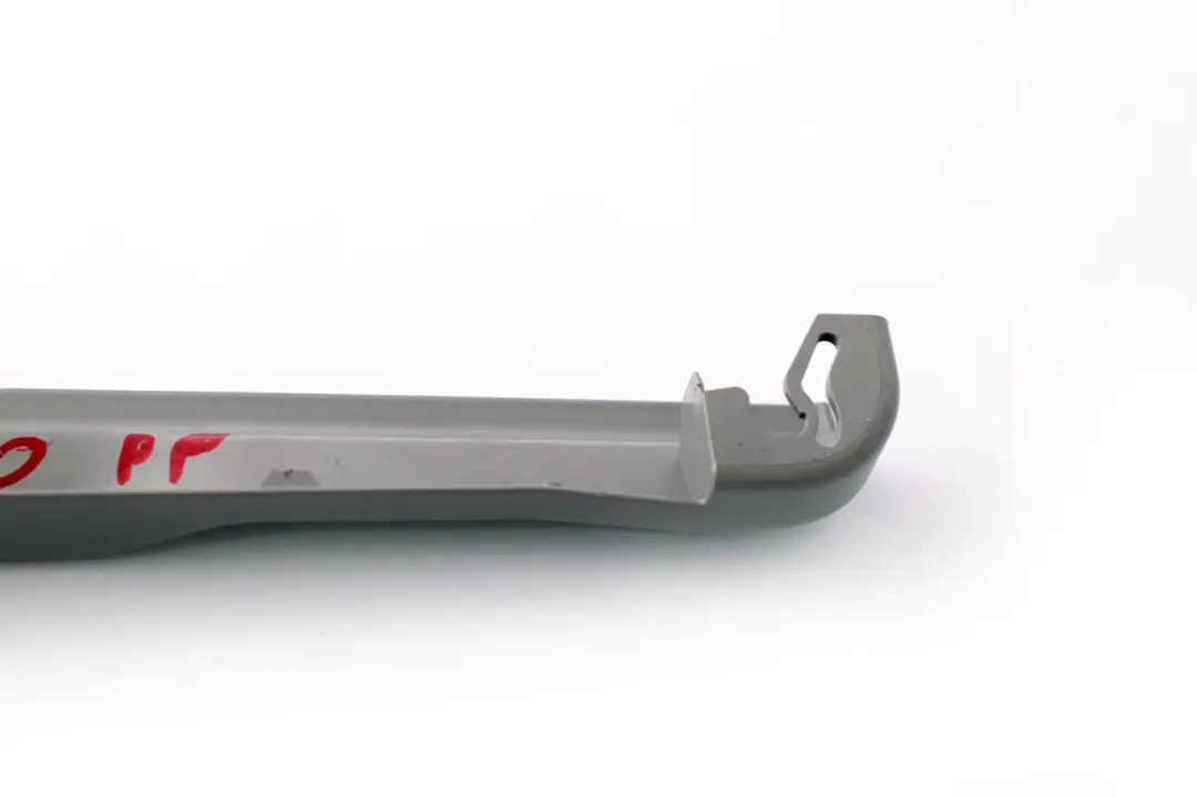 Osłona szyny fotela prawa przód do BMW E60 E61 o numerze 7078526 BMW E60 E61 Osłona szyny fotela prawa przód - SKU 7078526 - Numer Części 7078526