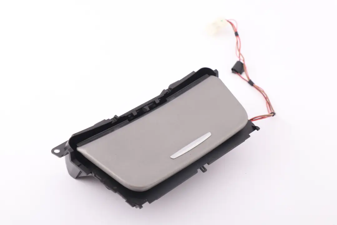 Ascher Dekor Titan Silber für BMW 1 er E87 mit Teilenummer 7078571 BMW 1 er E87 Ascher Dekor Titan Silber - SKU 7078571-19 - Teilenummer 7078571