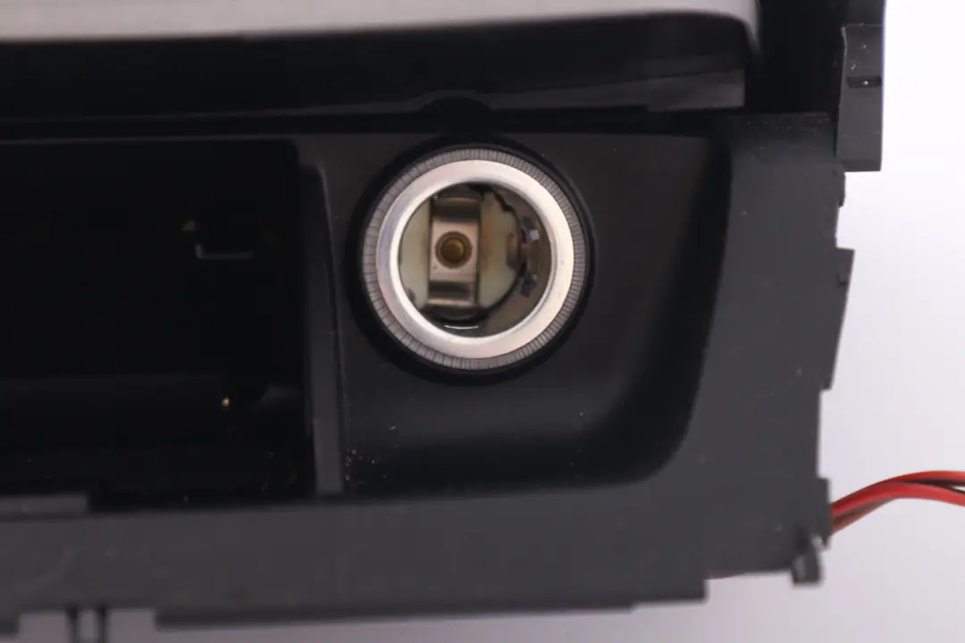 Centre Console Ashtray MD Ascher Tray Decor Titan Matt to BMW 1 Series E87 with Part number 7078571 BMW 1 Series E87 Centre Console Ashtray MD Ascher Tray Decor Titan Matt - SKU 7078571-19 - Part number 7078571