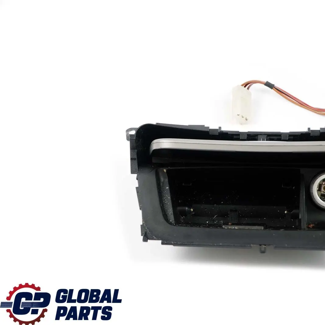 BMW 1 2 E87 Calcinateur Decor Titan Argent 7129142 - SKU 7078571-2 - Numéro de pièce 7078571