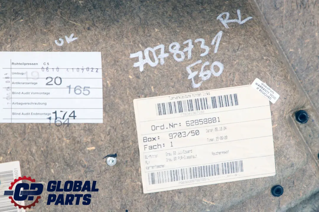 BMW E60 E61 Panel revestimiento tela para tarjeta puerta trasera izquierda Gris - SKU 7078731 - Número de pieza 7078731