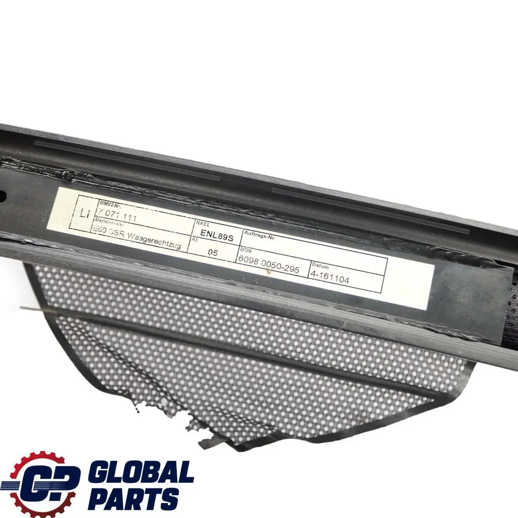 Pannello Porta Posteriore Sinistra Destra pelle Nera Tendina Parasole per BMW E60 con numero di parte 7079391 BMW E60 Pannello Porta Posteriore Sinistra Destra pelle Nera Tendina Parasole - SKU 7079391/2 - Numero di parte 7079391