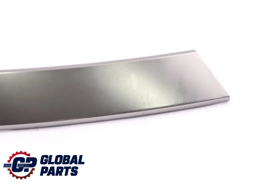 BMW E60 E61 Partie superieure poignee arriere gauche Titan II Dunkel - SKU 7079441 - Numéro de pièce 7079441