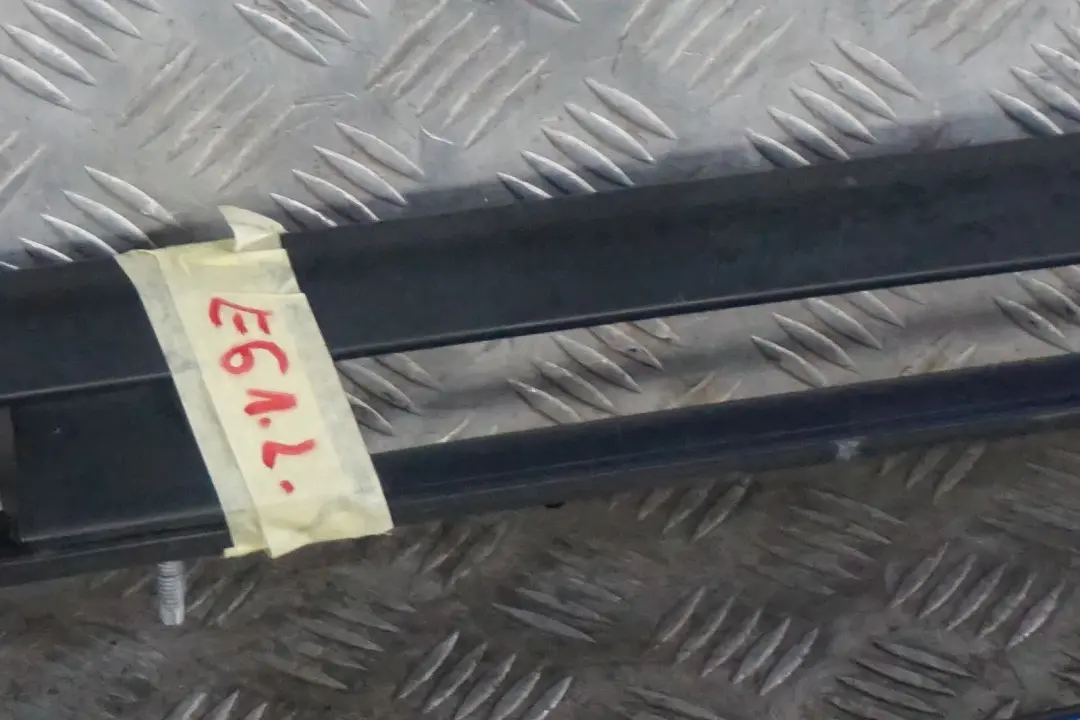 Set Roof Railing Bars Left Right N/O/S Le Mans Blue to BMW 5 Series E61 Touring with Part number 7079946 BMW 5 Series E61 Touring Set Roof Railing Bars Left Right N/O/S Le Mans Blue - SKU 7079945-LMB - Part number 7079946